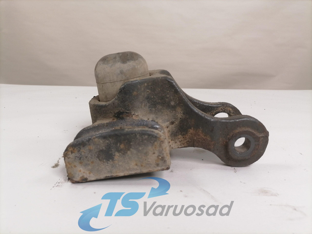 Scania Ahock absorber mounting 1490090 - Piekare - Kravas automašīna: foto 3 Scania Ahock absorber mounting 1490090 - Piekare - Kravas automašīna: foto 3