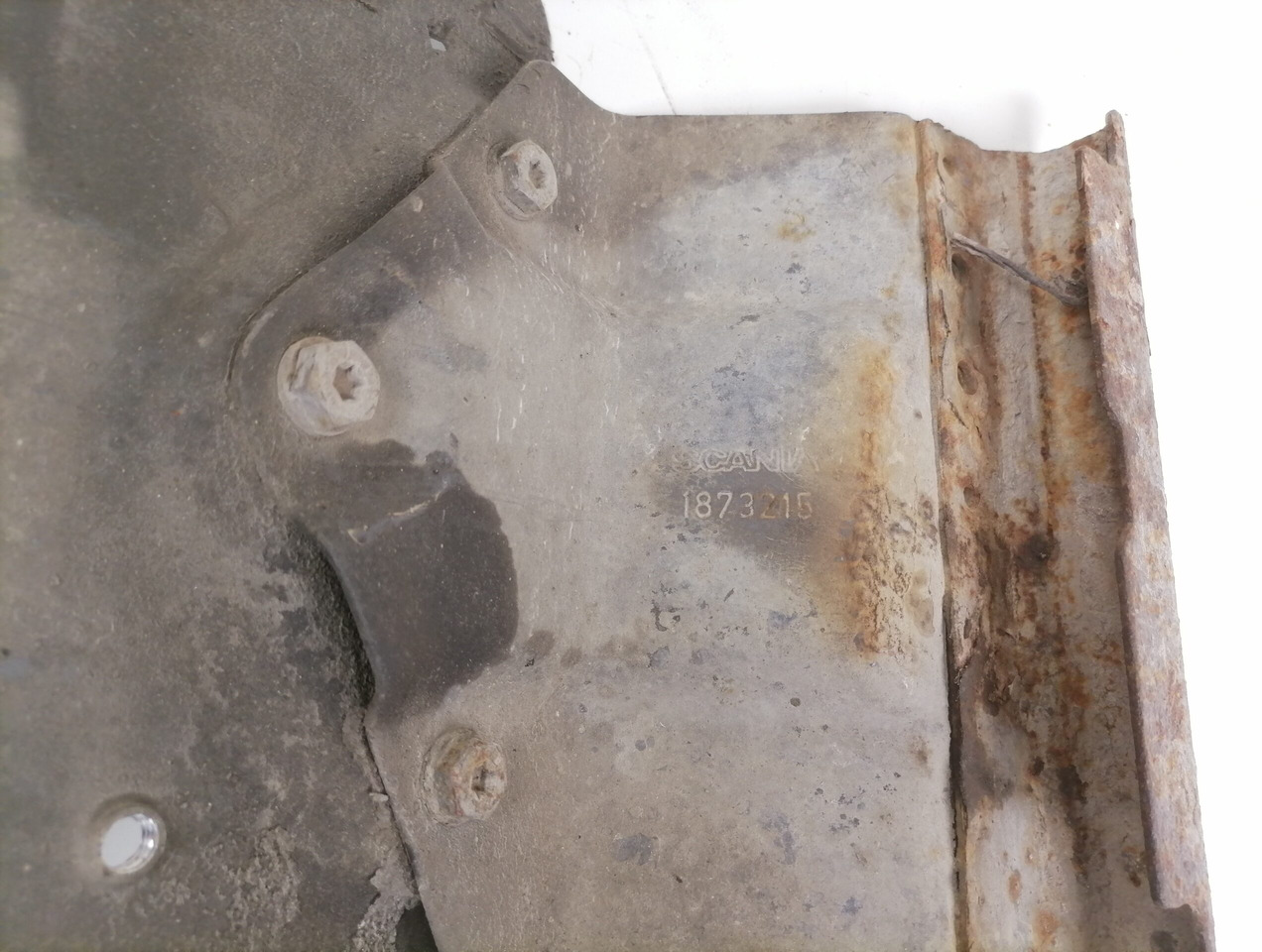 Scania Air dryer carrier plate 1544078 - Bremžu vārsts - Kravas automašīna: foto 4 Scania Air dryer carrier plate 1544078 - Bremžu vārsts - Kravas automašīna: foto 4