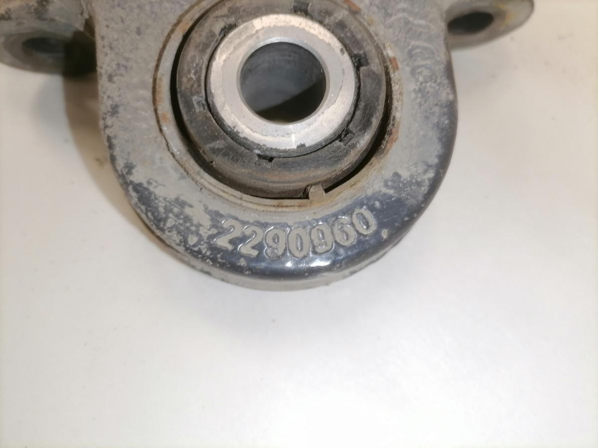 Scania Anti roll bar bracket 2290960 - Stabilizators - Kravas automašīna: foto 5 Scania Anti roll bar bracket 2290960 - Stabilizators - Kravas automašīna: foto 5