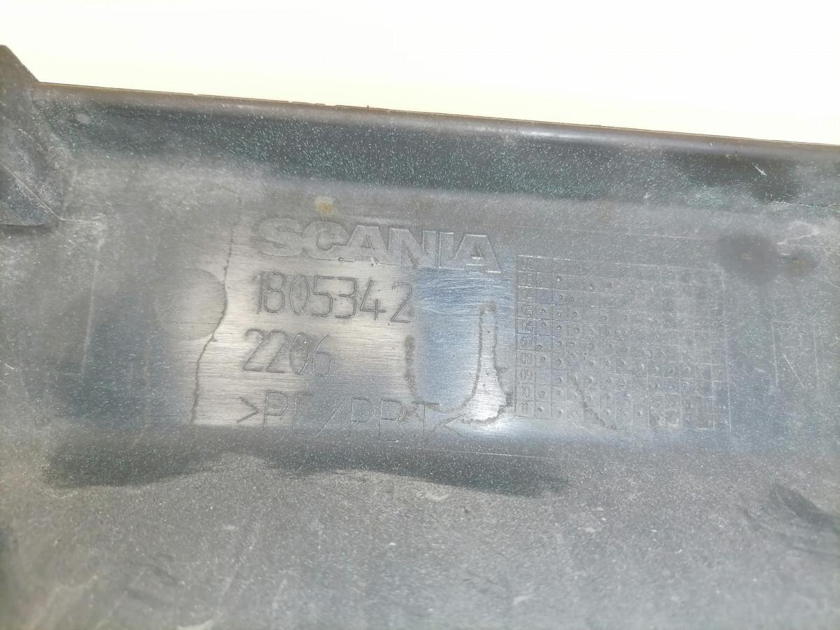 Scania Astmelaua plastik kate, ülemine parem 1805342 - Pakāpiens - Kravas automašīna: foto 3 Scania Astmelaua plastik kate, ülemine parem 1805342 - Pakāpiens - Kravas automašīna: foto 3