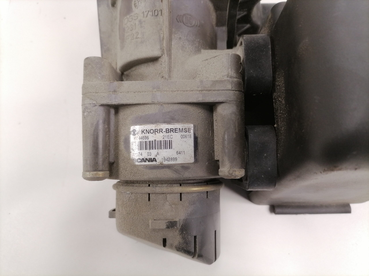 Scania Brake pressure control 1942899 - Bremžu vārsts - Kravas automašīna: foto 2 Scania Brake pressure control 1942899 - Bremžu vārsts - Kravas automašīna: foto 2