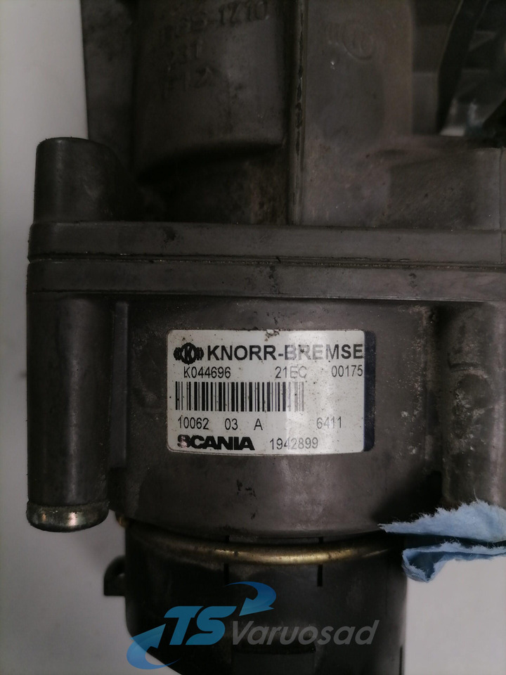 Scania Brake pressure control 1942899 - Bremžu vārsts - Kravas automašīna: foto 4 Scania Brake pressure control 1942899 - Bremžu vārsts - Kravas automašīna: foto 4