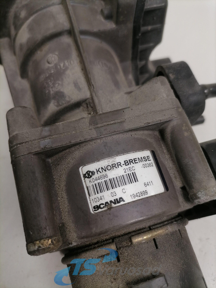 Scania Brake pressure control 1942899 - Bremžu vārsts - Kravas automašīna: foto 3 Scania Brake pressure control 1942899 - Bremžu vārsts - Kravas automašīna: foto 3