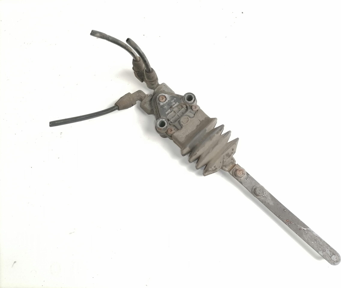 Scania Cab suspension control valve 464007010 - Kabīnes piekare - Kravas automašīna: foto 1 Scania Cab suspension control valve 464007010 - Kabīnes piekare - Kravas automašīna: foto 1