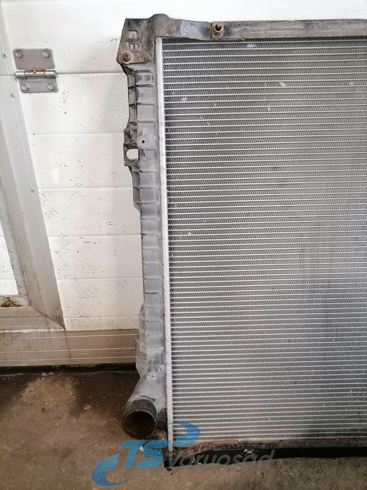 Scania Cooling radiator 1769999 - Radiators - Kravas automašīna: foto 4 Scania Cooling radiator 1769999 - Radiators - Kravas automašīna: foto 4