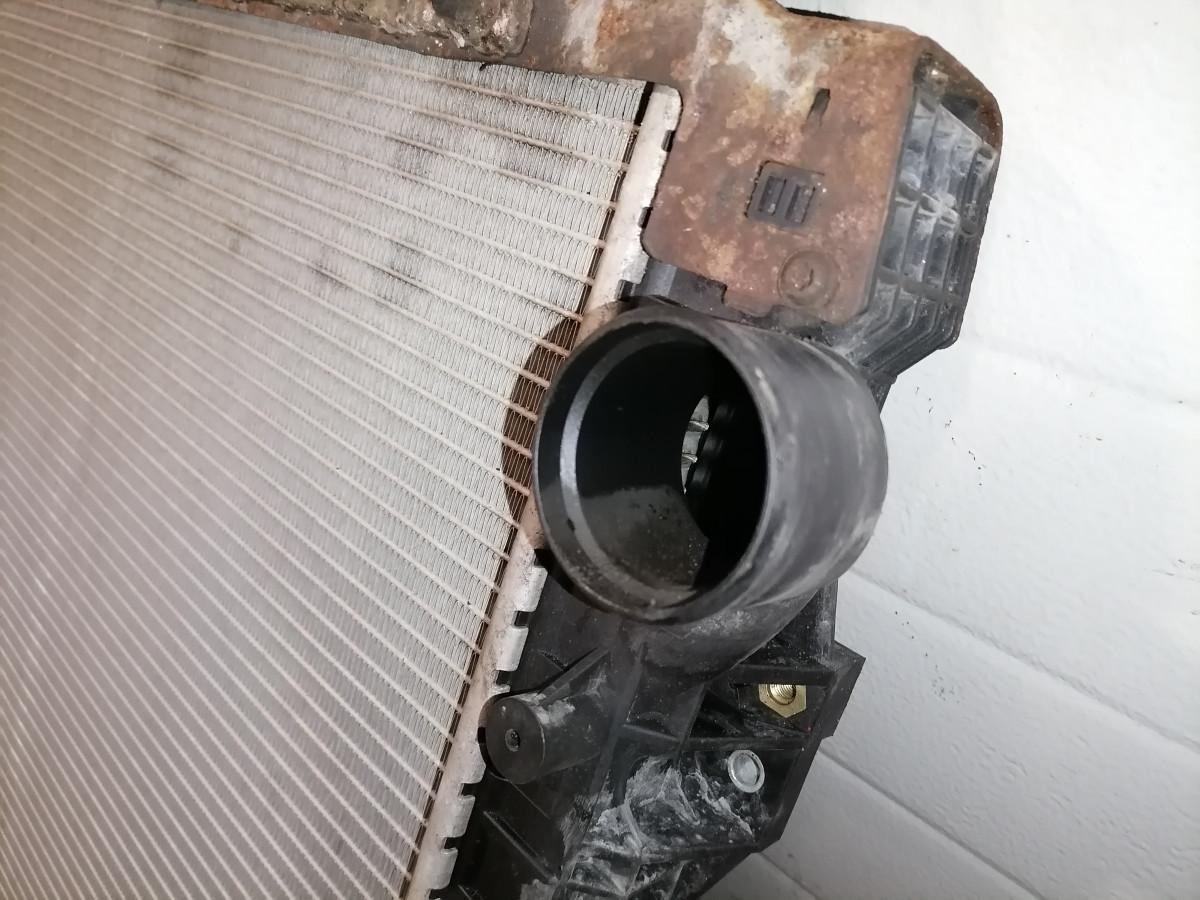 Scania Cooling radiator 1769999 - Radiators - Kravas automašīna: foto 4 Scania Cooling radiator 1769999 - Radiators - Kravas automašīna: foto 4