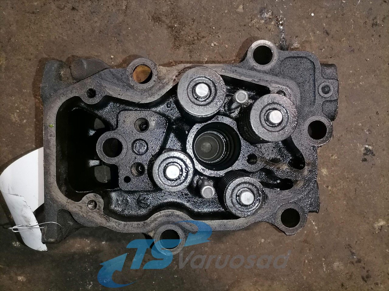Scania Cylinder head, HPI 1522361 - Motora galva - Kravas automašīna: foto 3 Scania Cylinder head, HPI 1522361 - Motora galva - Kravas automašīna: foto 3