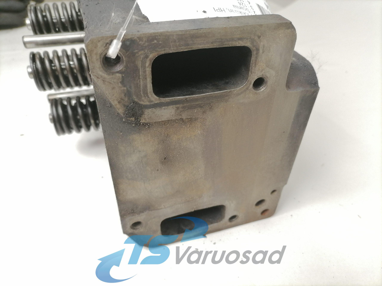 Scania Cylinder head, HPI 1522361 - Motora galva - Kravas automašīna: foto 3 Scania Cylinder head, HPI 1522361 - Motora galva - Kravas automašīna: foto 3