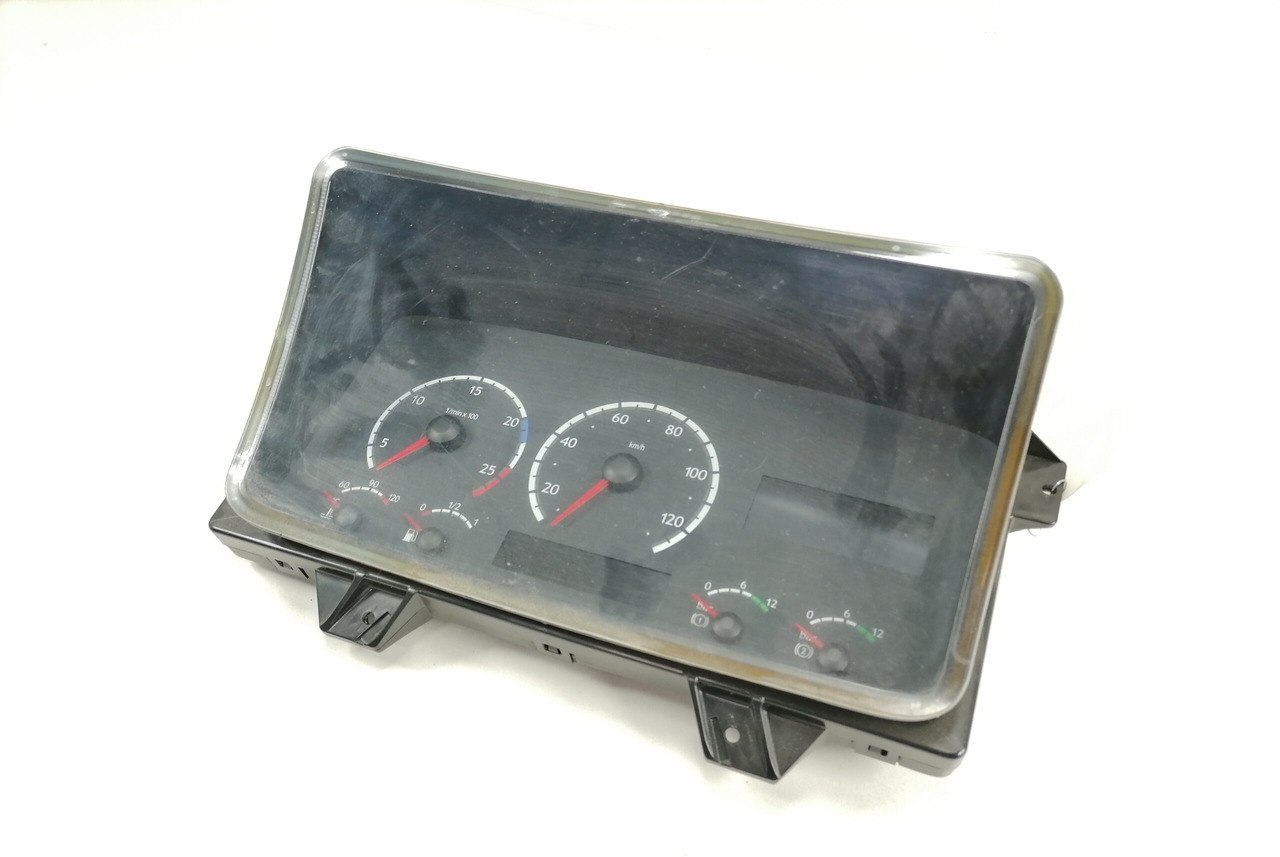 Scania Dashboard 1763551 - Mērinstrumentu panelis - Kravas automašīna: foto 1 Scania Dashboard 1763551 - Mērinstrumentu panelis - Kravas automašīna: foto 1