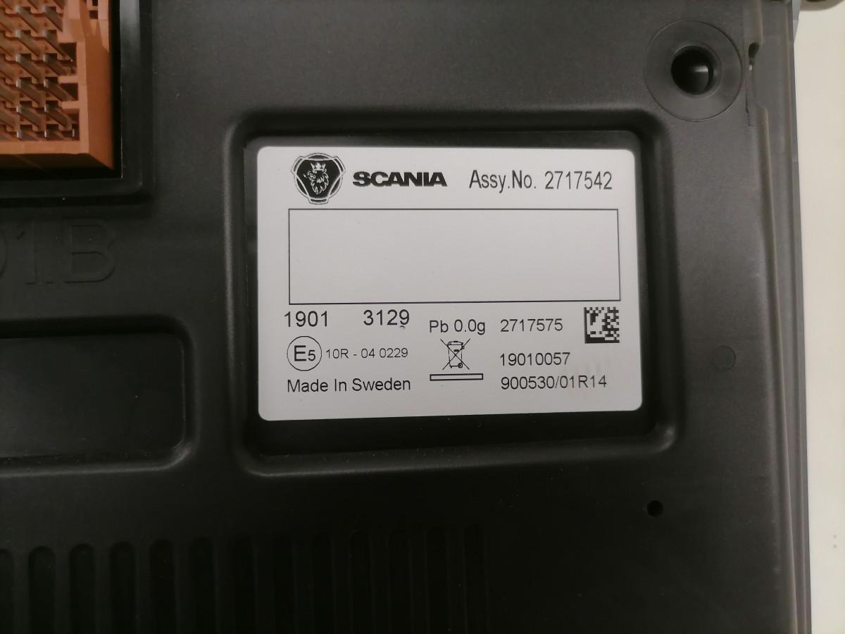 Scania Dashboard 2717542 - Mērinstrumentu panelis - Kravas automašīna: foto 4 Scania Dashboard 2717542 - Mērinstrumentu panelis - Kravas automašīna: foto 4