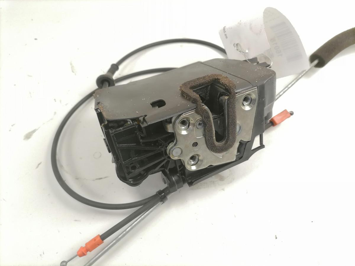 Scania Door lock 2640858 - Durvis un rezerves daļas - Kravas automašīna: foto 3 Scania Door lock 2640858 - Durvis un rezerves daļas - Kravas automašīna: foto 3
