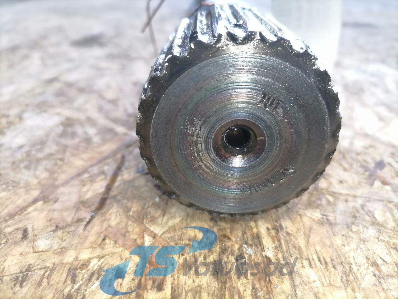 Scania Drive shaft 1315681 - Pusass - Kravas automašīna: foto 5 Scania Drive shaft 1315681 - Pusass - Kravas automašīna: foto 5