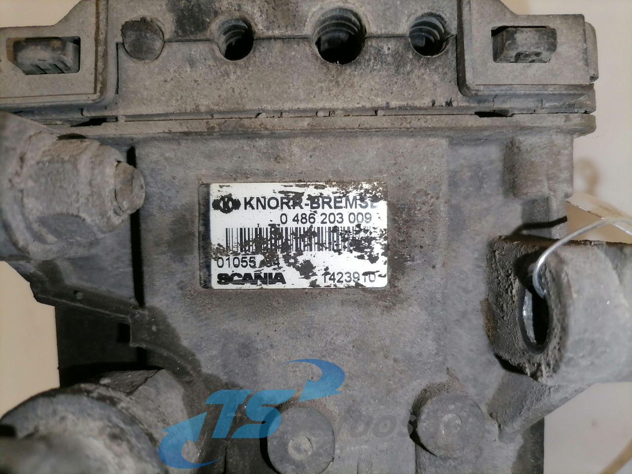 Scania EBS brake valve 1423910 - Bremžu vārsts - Kravas automašīna: foto 2 Scania EBS brake valve 1423910 - Bremžu vārsts - Kravas automašīna: foto 2