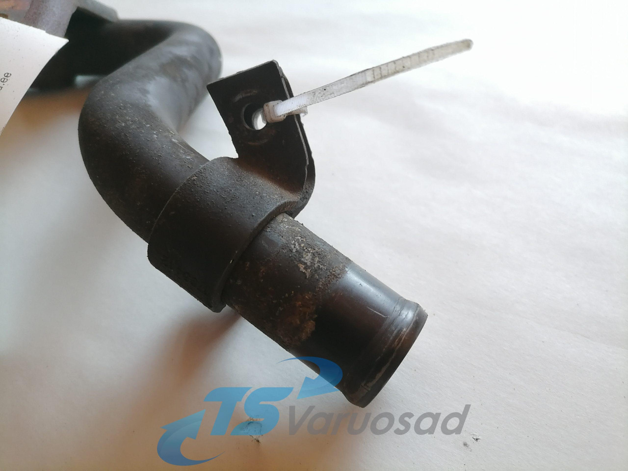 Scania EGR cooler pipe 1789710 - EGR dzesētājs - Kravas automašīna: foto 3 Scania EGR cooler pipe 1789710 - EGR dzesētājs - Kravas automašīna: foto 3