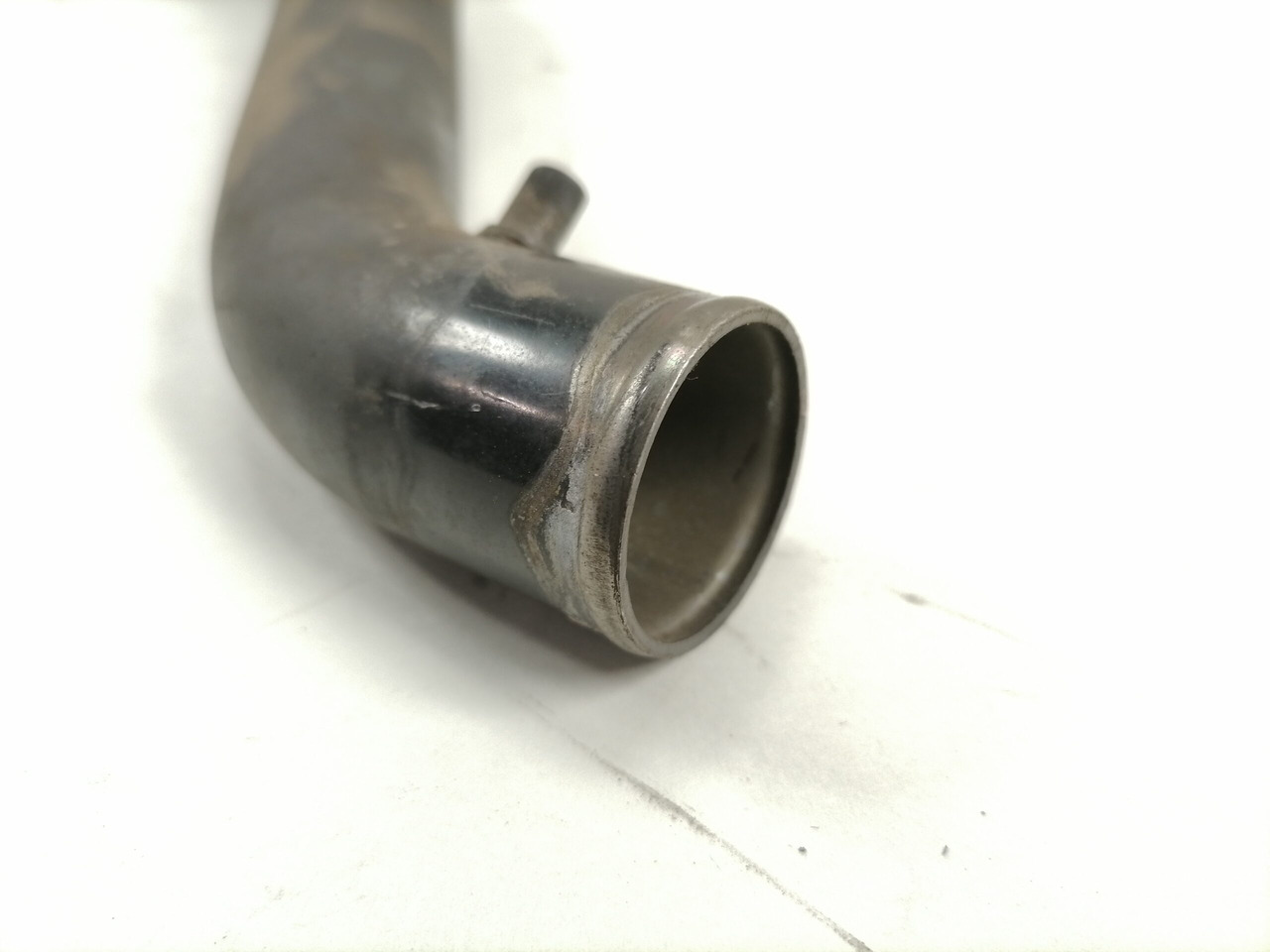 Scania EGR cooler pipe 1918955 - EGR dzesētājs - Kravas automašīna: foto 3 Scania EGR cooler pipe 1918955 - EGR dzesētājs - Kravas automašīna: foto 3