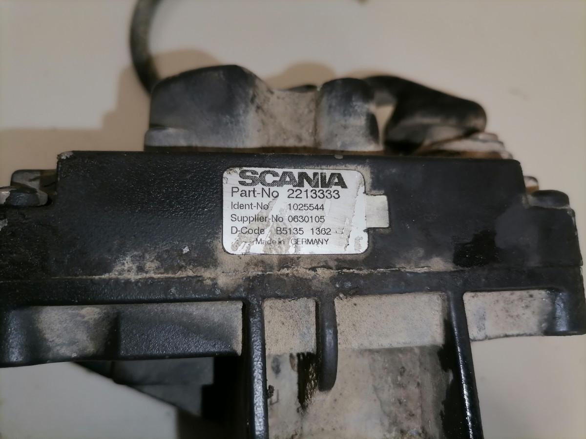Scania Electric throttle 2213333 - Ieplūdes kolektors - Kravas automašīna: foto 4 Scania Electric throttle 2213333 - Ieplūdes kolektors - Kravas automašīna: foto 4