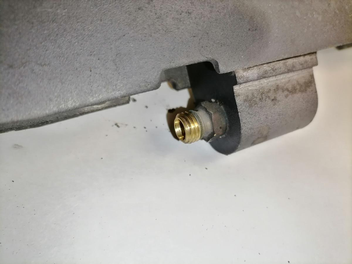 Scania Exhaust gas valve 1731023 - Izplūdes sistēma - Kravas automašīna: foto 4 Scania Exhaust gas valve 1731023 - Izplūdes sistēma - Kravas automašīna: foto 4