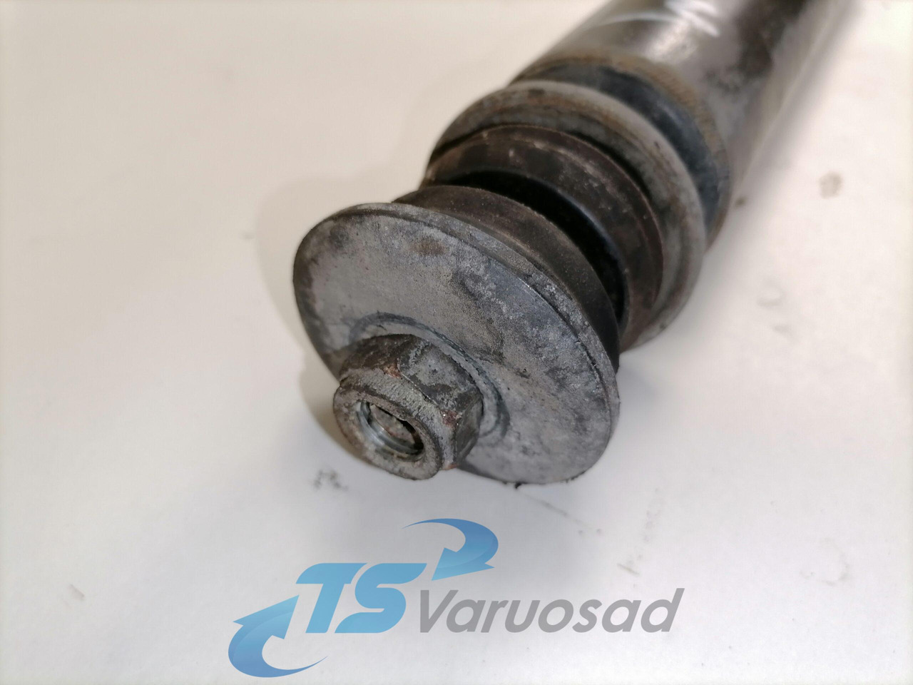 Scania First axel shock absorber T1330 - Amortizators - Kravas automašīna: foto 3 Scania First axel shock absorber T1330 - Amortizators - Kravas automašīna: foto 3