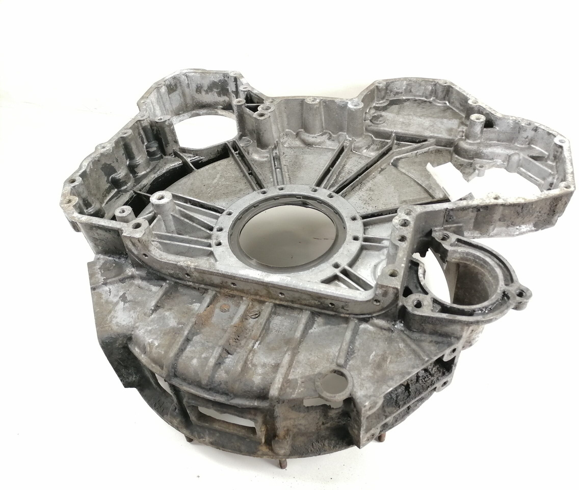Scania Flywheel housing 1363968 - Spararats - Kravas automašīna: foto 2 Scania Flywheel housing 1363968 - Spararats - Kravas automašīna: foto 2