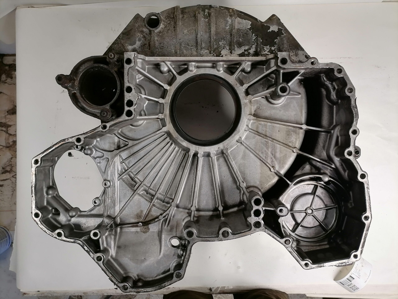 Scania Flywheel housing 1457023 - Spararats - Kravas automašīna: foto 2 Scania Flywheel housing 1457023 - Spararats - Kravas automašīna: foto 2