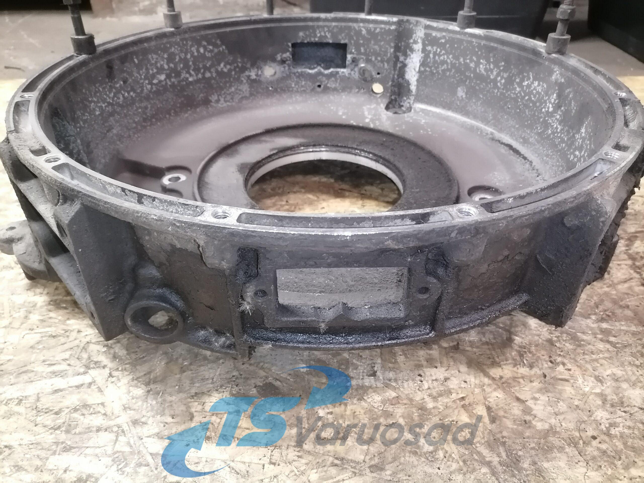 Scania Flywheel housing 1793662 - Spararats - Kravas automašīna: foto 5 Scania Flywheel housing 1793662 - Spararats - Kravas automašīna: foto 5