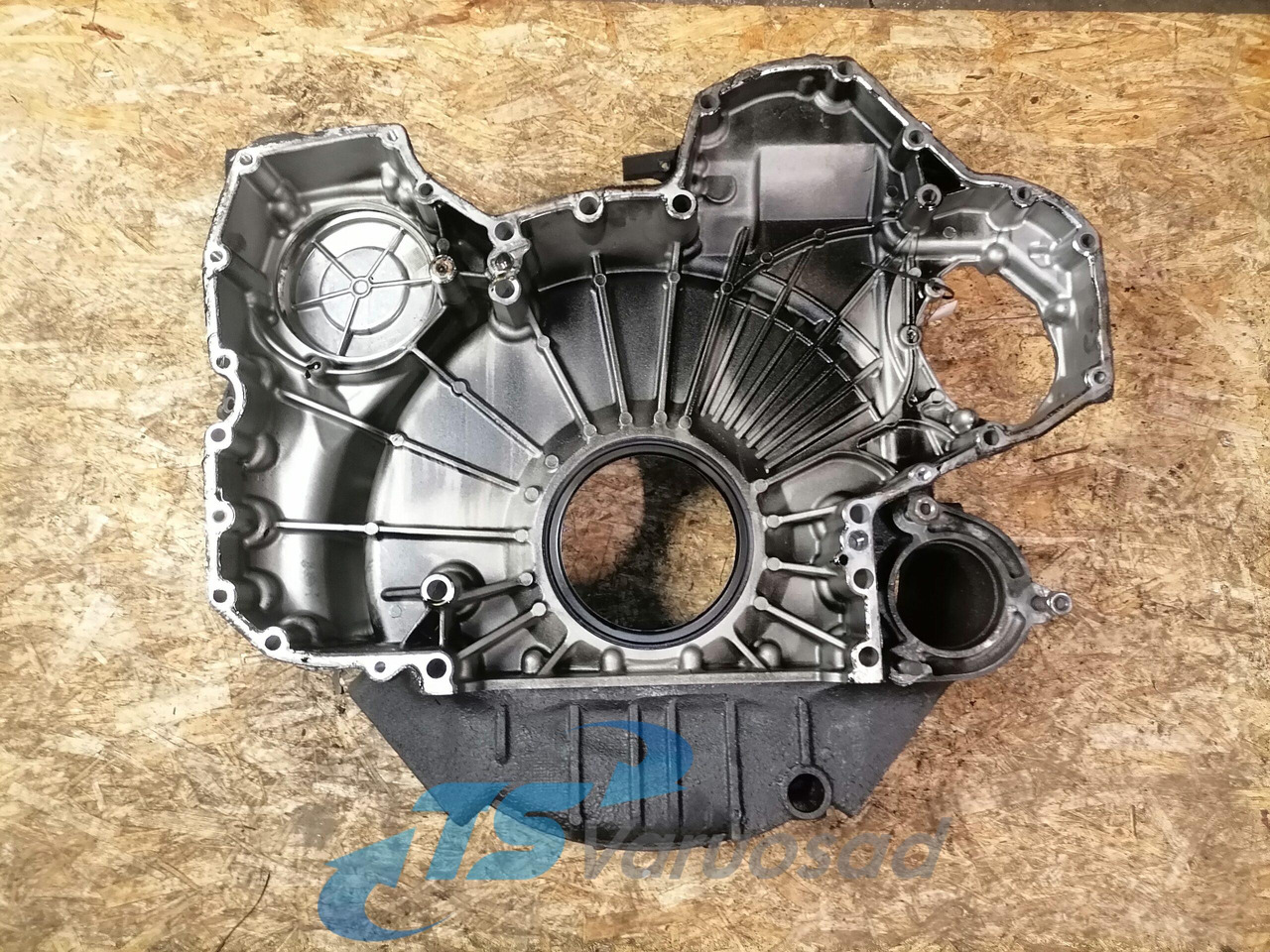 Scania Flywheel housing 1940447 - Spararats - Kravas automašīna: foto 3 Scania Flywheel housing 1940447 - Spararats - Kravas automašīna: foto 3