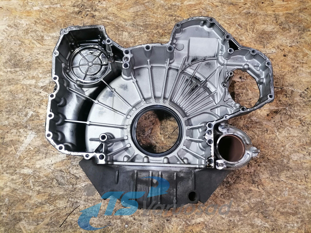 Scania Flywheel housing 1940447 - Spararats - Kravas automašīna: foto 2 Scania Flywheel housing 1940447 - Spararats - Kravas automašīna: foto 2