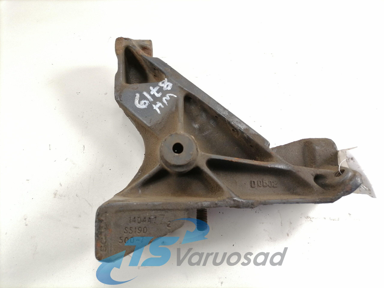 Scania Front bumper carrier 1404477 - Buferis - Kravas automašīna: foto 4 Scania Front bumper carrier 1404477 - Buferis - Kravas automašīna: foto 4