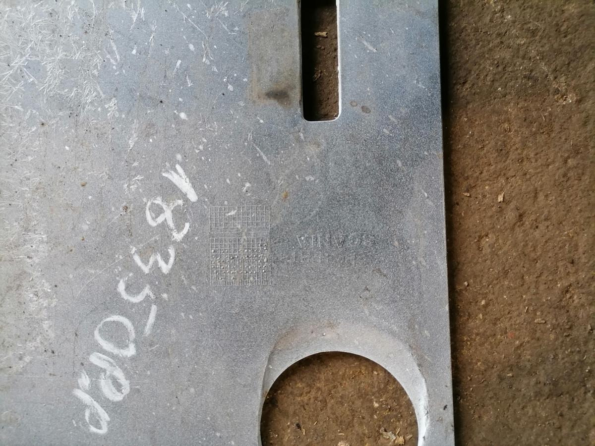 Scania Front bumper cover plastic 2731830 - Aerodinamika/ Spoileris - Kravas automašīna: foto 3 Scania Front bumper cover plastic 2731830 - Aerodinamika/ Spoileris - Kravas automašīna: foto 3