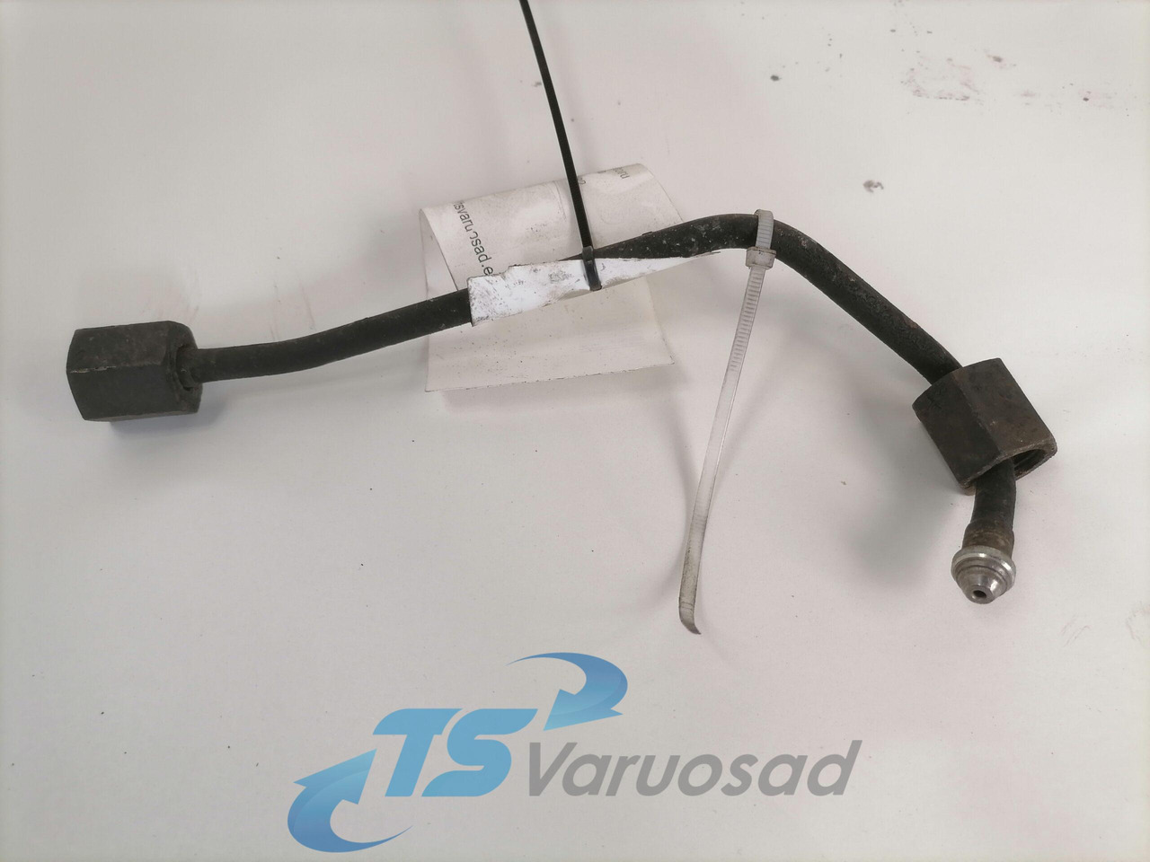 Scania Fuel pipe 1743982 - Degvielas sistēma - Kravas automašīna: foto 1 Scania Fuel pipe 1743982 - Degvielas sistēma - Kravas automašīna: foto 1