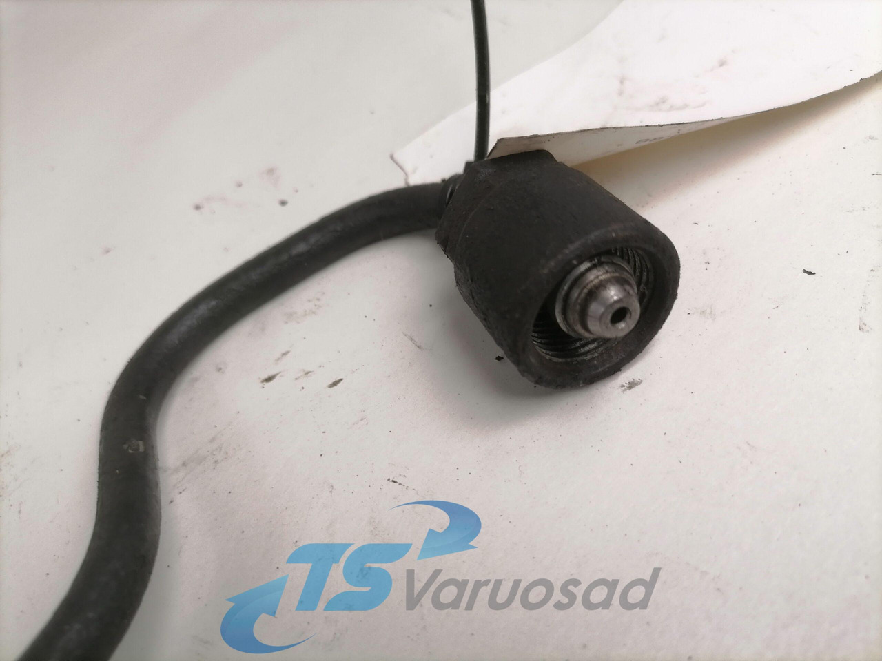 Scania Fuel pipe 1860539 - Degvielas sistēma - Kravas automašīna: foto 2 Scania Fuel pipe 1860539 - Degvielas sistēma - Kravas automašīna: foto 2