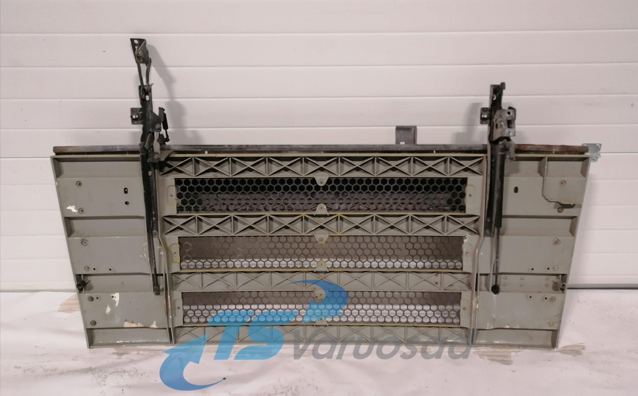 Scania Grille panel 1234 - Radiatora reste - Kravas automašīna: foto 2 Scania Grille panel 1234 - Radiatora reste - Kravas automašīna: foto 2