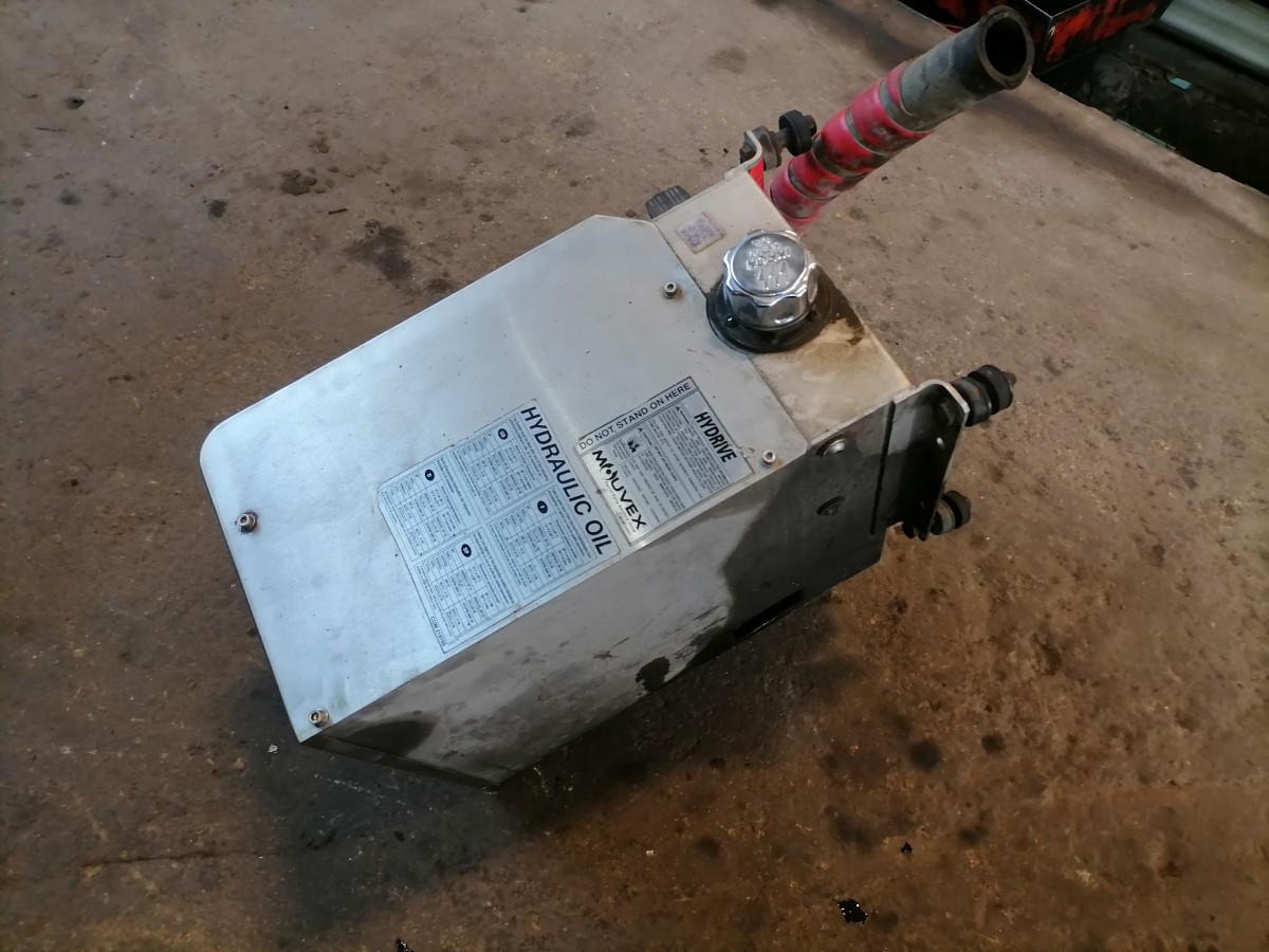 Scania Hydrulic oil cooler - Hidrauliskā tvertne - Kravas automašīna: foto 4 Scania Hydrulic oil cooler - Hidrauliskā tvertne - Kravas automašīna: foto 4