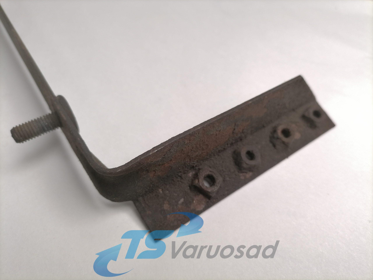 Scania Light bracket 1520919 - Gaismas/ Apgaismojums - Kravas automašīna: foto 3 Scania Light bracket 1520919 - Gaismas/ Apgaismojums - Kravas automašīna: foto 3