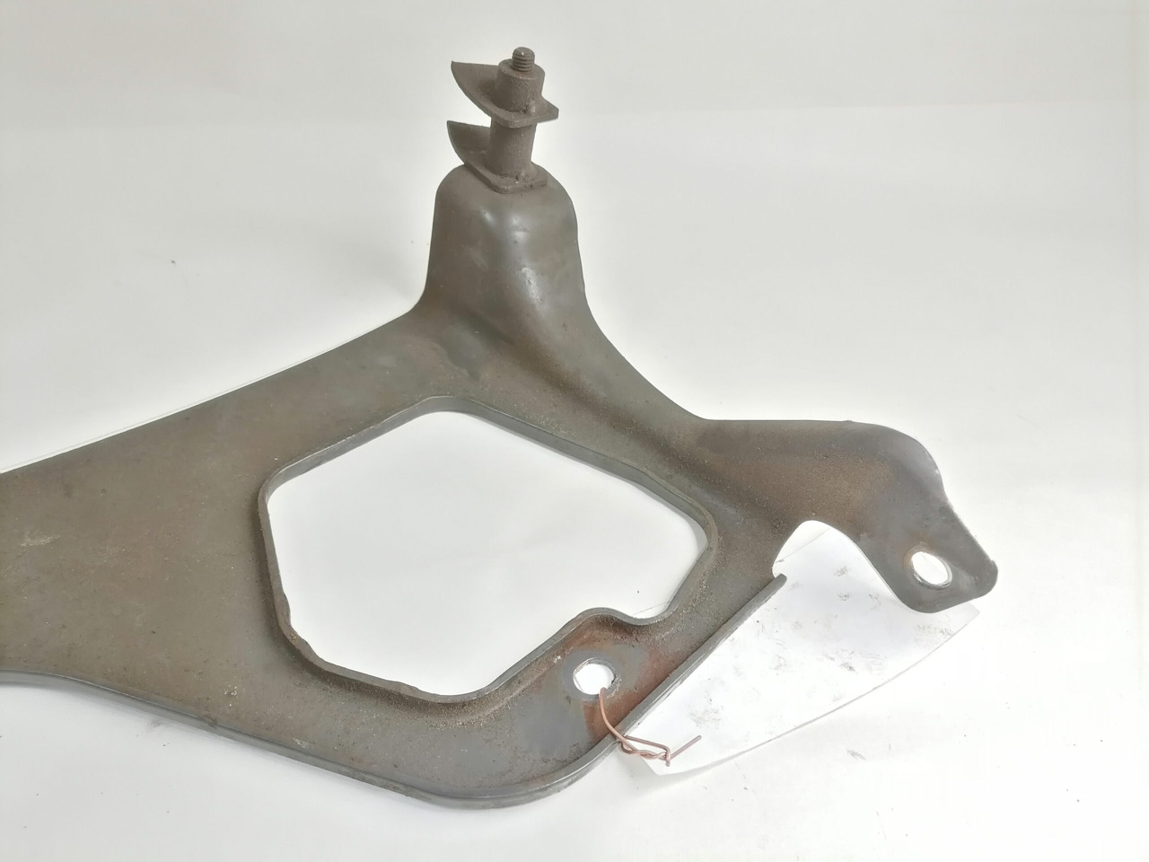 Scania Muffler carrier 1766301 - Trokšņa slāpētājs - Kravas automašīna: foto 3 Scania Muffler carrier 1766301 - Trokšņa slāpētājs - Kravas automašīna: foto 3