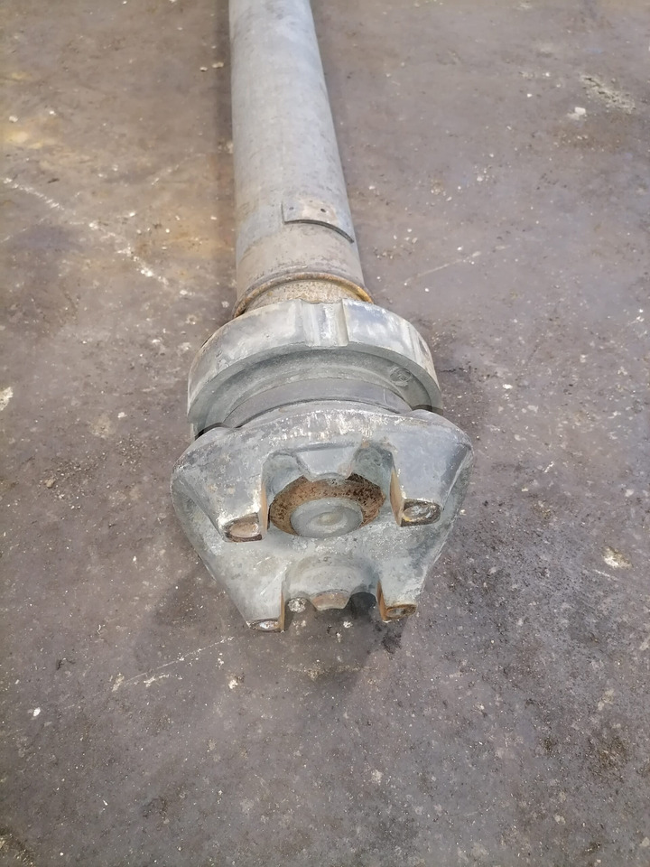 Scania Propeller shaft 1758416 - Kardānvārpsta - Kravas automašīna: foto 3 Scania Propeller shaft 1758416 - Kardānvārpsta - Kravas automašīna: foto 3