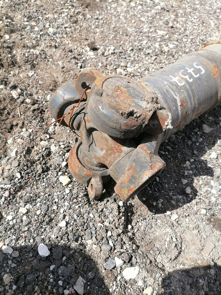 Scania Propeller shaft 1758598 - Kardānvārpsta - Kravas automašīna: foto 4 Scania Propeller shaft 1758598 - Kardānvārpsta - Kravas automašīna: foto 4