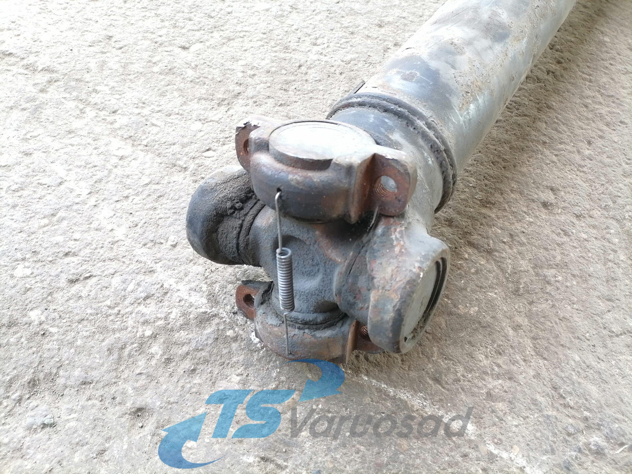 Scania Propeller shaft 1758600 - Kardānvārpsta - Kravas automašīna: foto 2 Scania Propeller shaft 1758600 - Kardānvārpsta - Kravas automašīna: foto 2