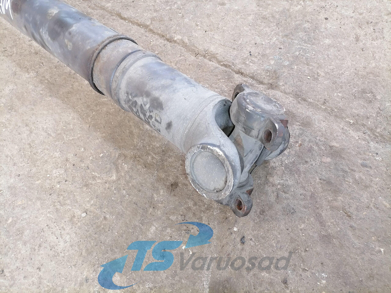 Scania Propeller shaft 1758616 - Kardānvārpsta - Kravas automašīna: foto 3 Scania Propeller shaft 1758616 - Kardānvārpsta - Kravas automašīna: foto 3