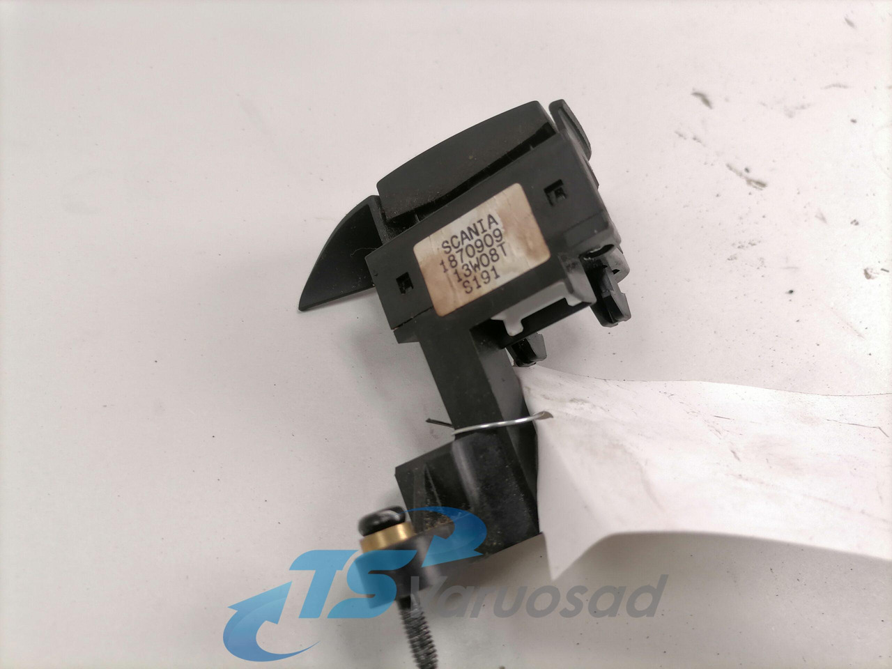 Scania Roolinupp 1870909 - Stūres iekārta - Kravas automašīna: foto 3 Scania Roolinupp 1870909 - Stūres iekārta - Kravas automašīna: foto 3