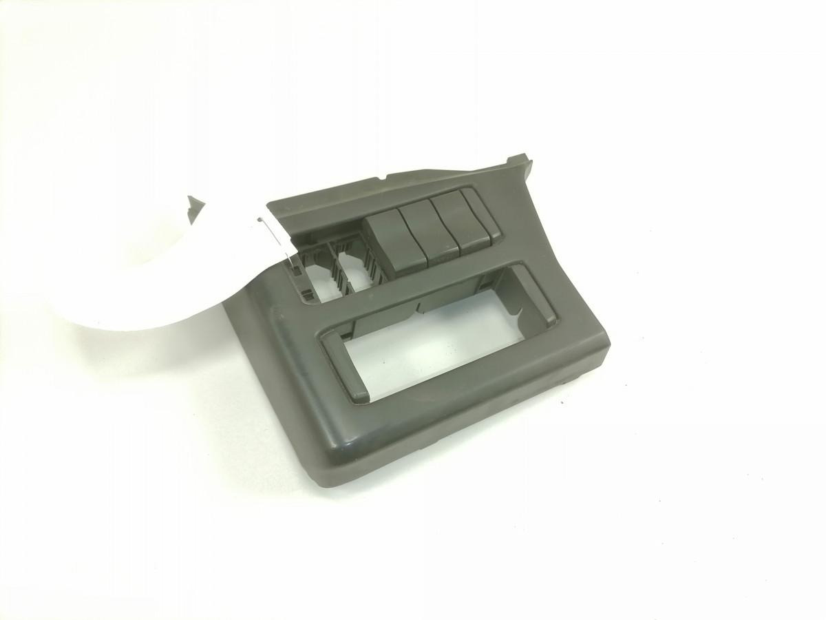 Scania Salongi plastik 2084596 - Universāla rezerves daļa - Kravas automašīna: foto 2 Scania Salongi plastik 2084596 - Universāla rezerves daļa - Kravas automašīna: foto 2