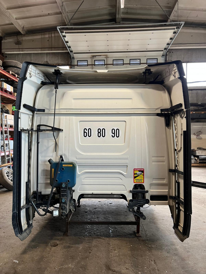 Scania Scania kabiin CR20N CR20N - Kabīne un interjers - Kravas automašīna: foto 3 Scania Scania kabiin CR20N CR20N - Kabīne un interjers - Kravas automašīna: foto 3