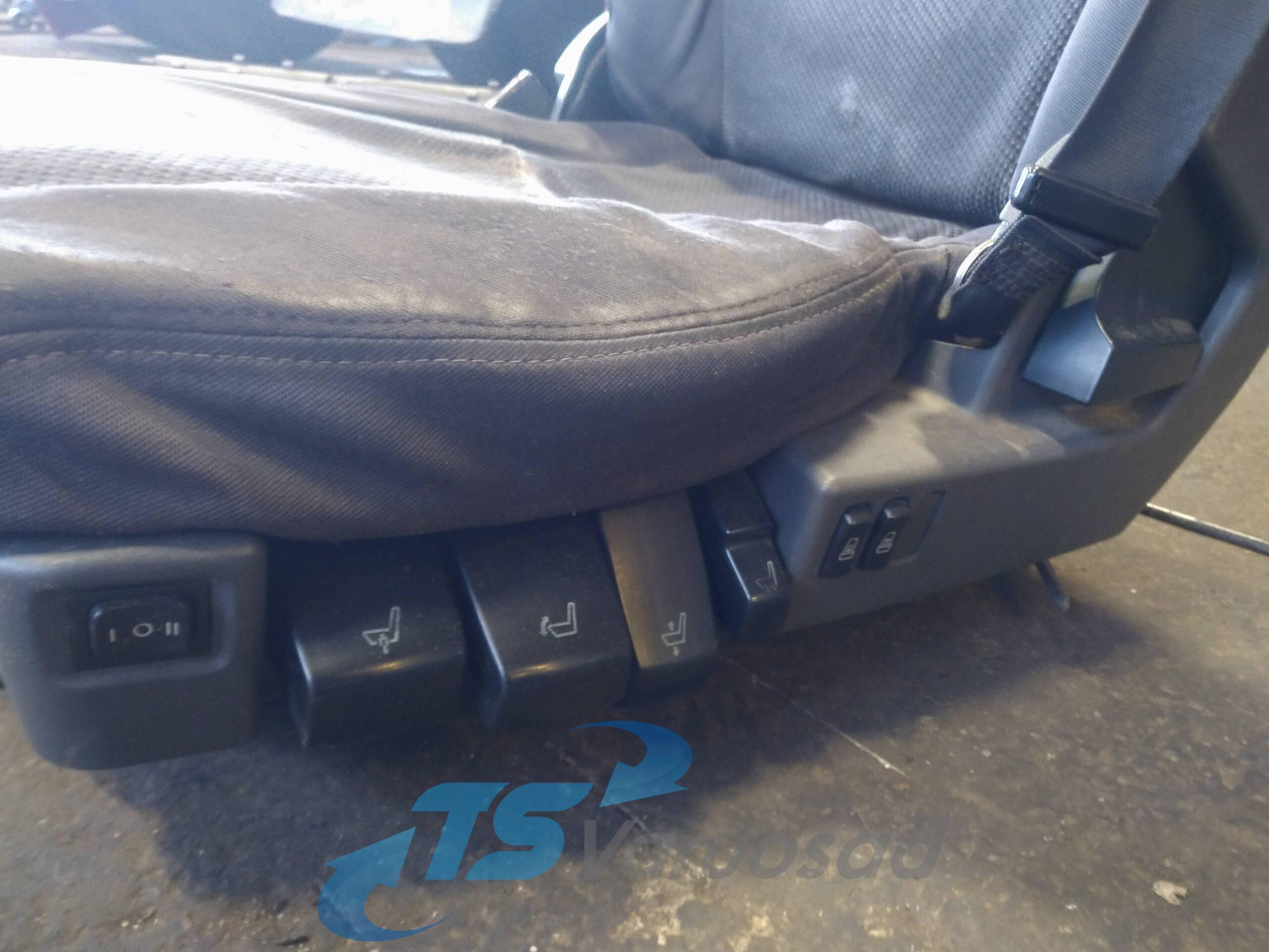 Scania Seat 1797514 - Sēdeklis - Kravas automašīna: foto 3 Scania Seat 1797514 - Sēdeklis - Kravas automašīna: foto 3