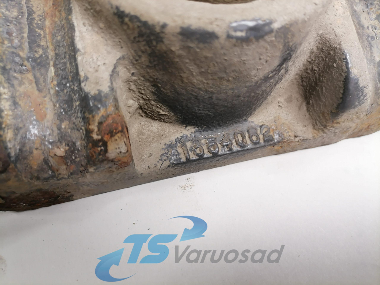 Scania Shock absorber mounting 1354062 - Piekare - Kravas automašīna: foto 3 Scania Shock absorber mounting 1354062 - Piekare - Kravas automašīna: foto 3