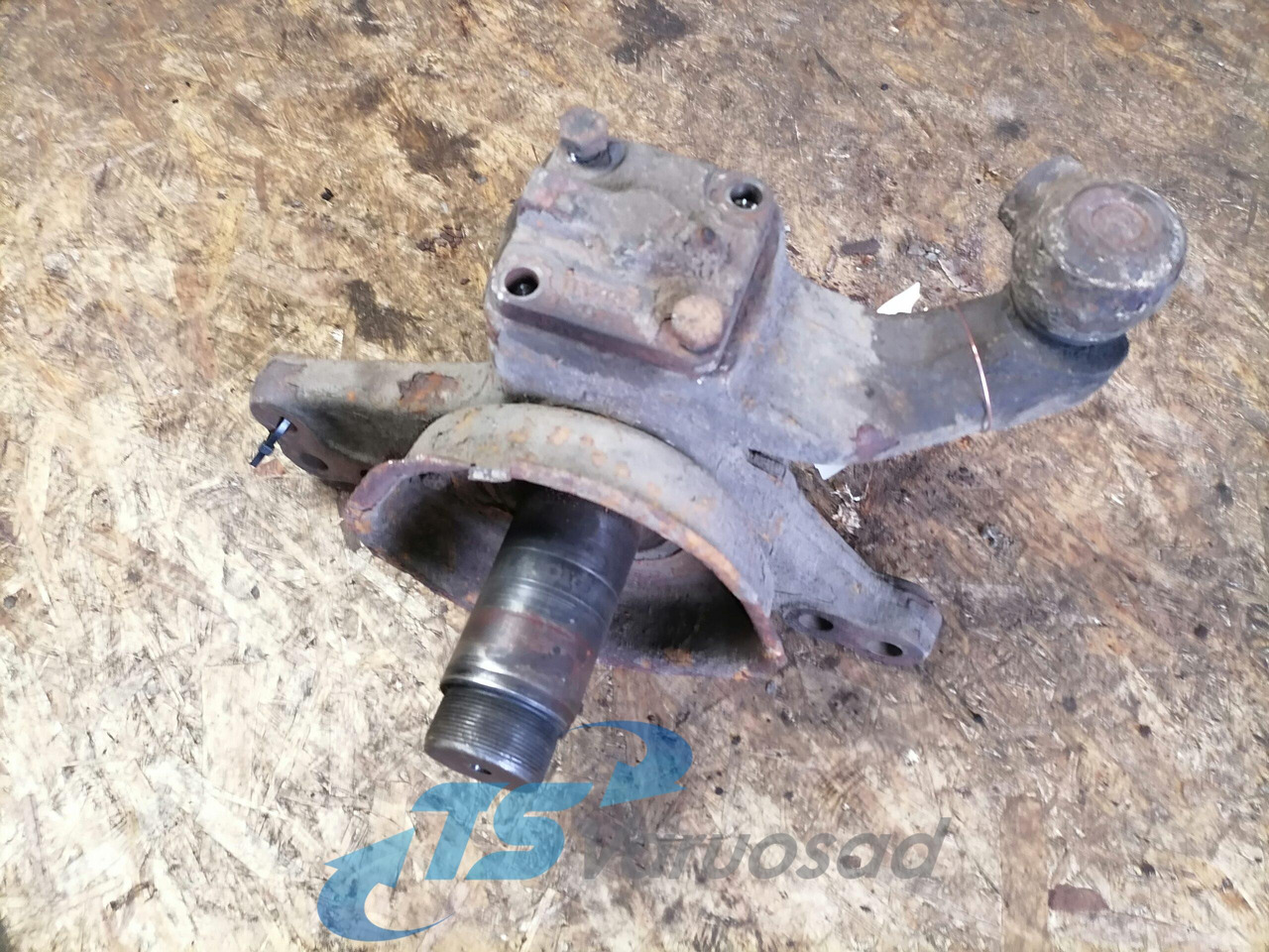 Scania Steering knuckle 1895928 - Asis un rezerves daļas - Kravas automašīna: foto 2 Scania Steering knuckle 1895928 - Asis un rezerves daļas - Kravas automašīna: foto 2