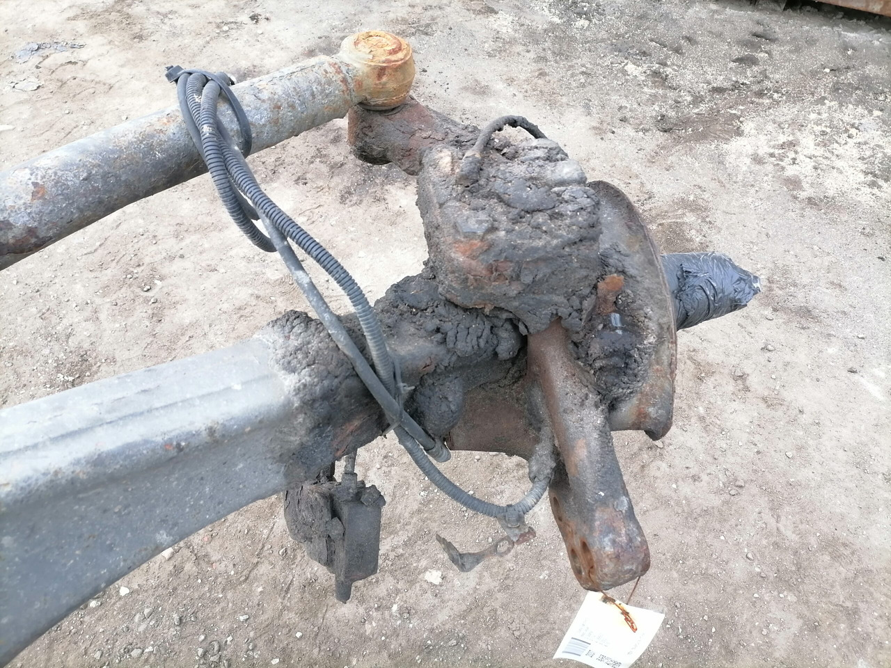 Scania Steering knuckle 1895937 - Asis un rezerves daļas - Kravas automašīna: foto 3 Scania Steering knuckle 1895937 - Asis un rezerves daļas - Kravas automašīna: foto 3