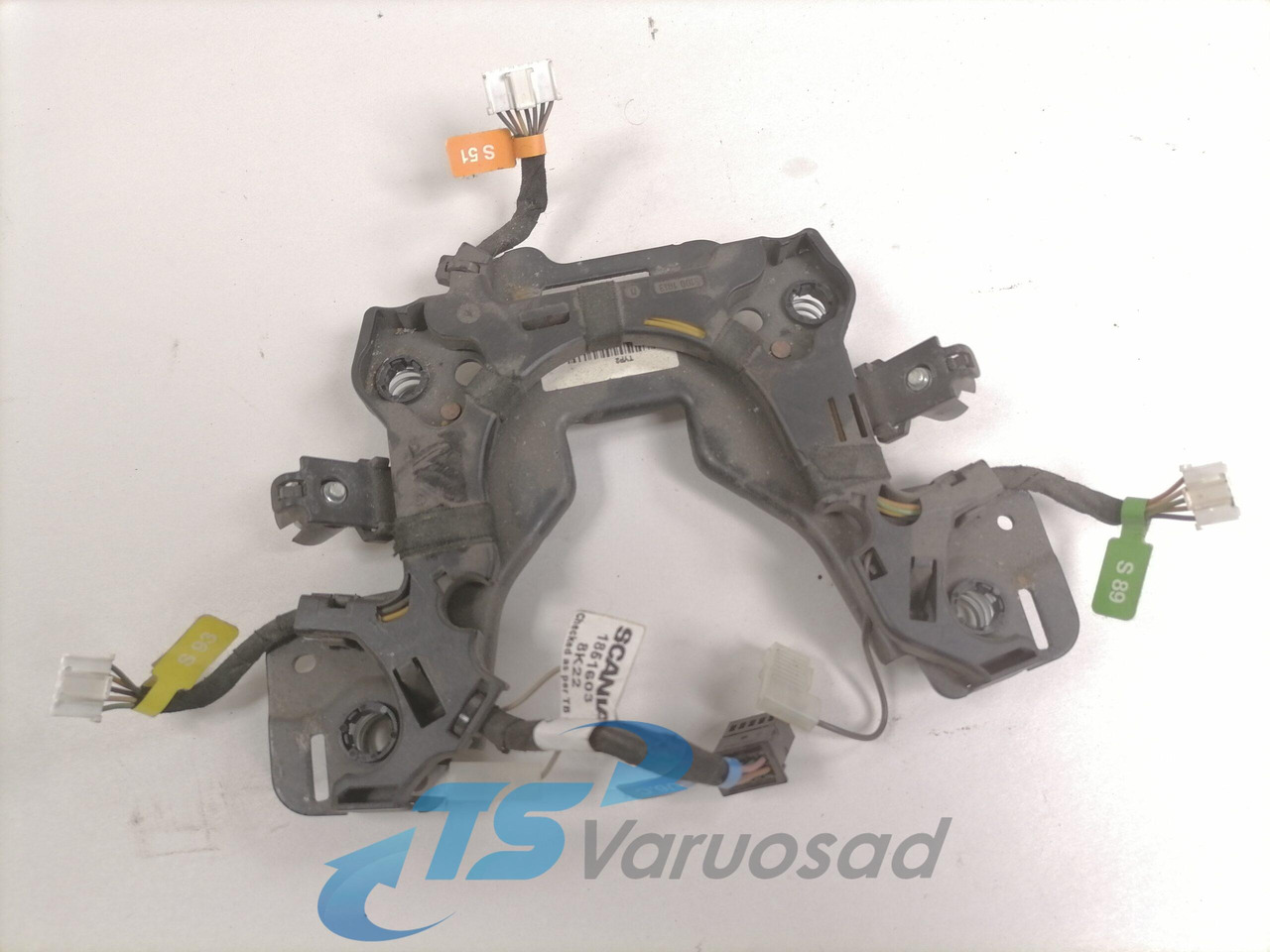 Scania Steering wheel cable 1851603 - Stūres iekārta - Kravas automašīna: foto 1 Scania Steering wheel cable 1851603 - Stūres iekārta - Kravas automašīna: foto 1