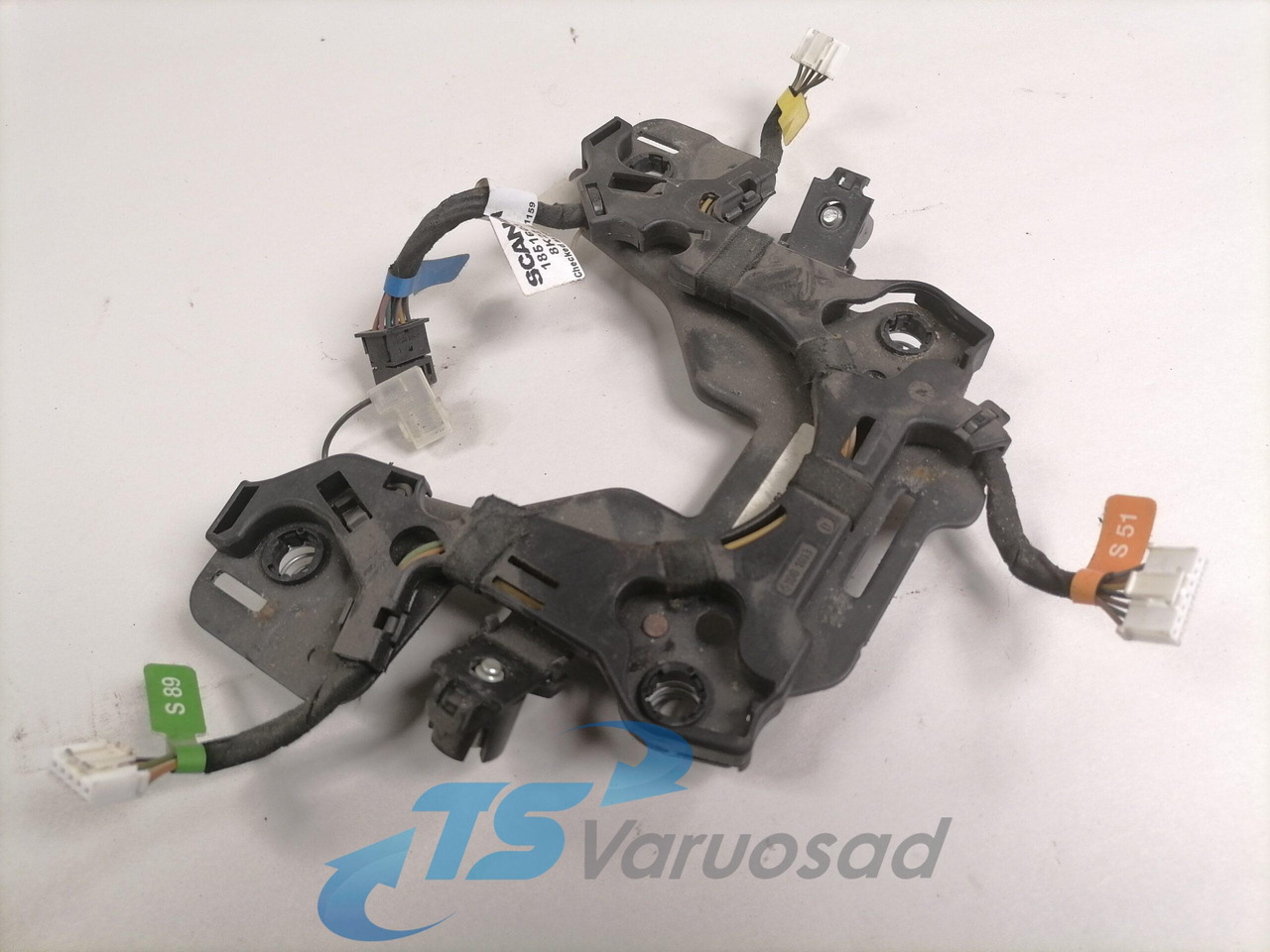 Scania Steering wheel cable 1851603 - Stūres iekārta - Kravas automašīna: foto 4 Scania Steering wheel cable 1851603 - Stūres iekārta - Kravas automašīna: foto 4