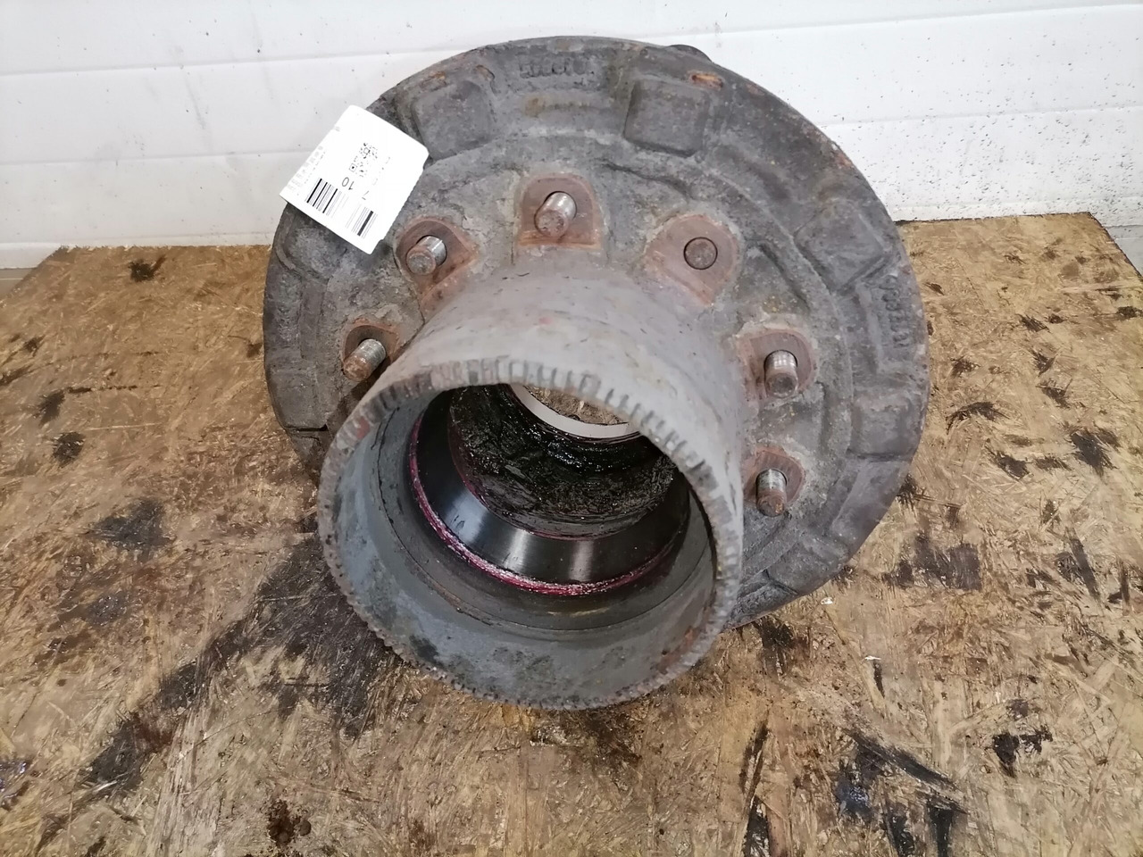 Scania Wheel hub 1382884 - Rumba - Kravas automašīna: foto 4 Scania Wheel hub 1382884 - Rumba - Kravas automašīna: foto 4