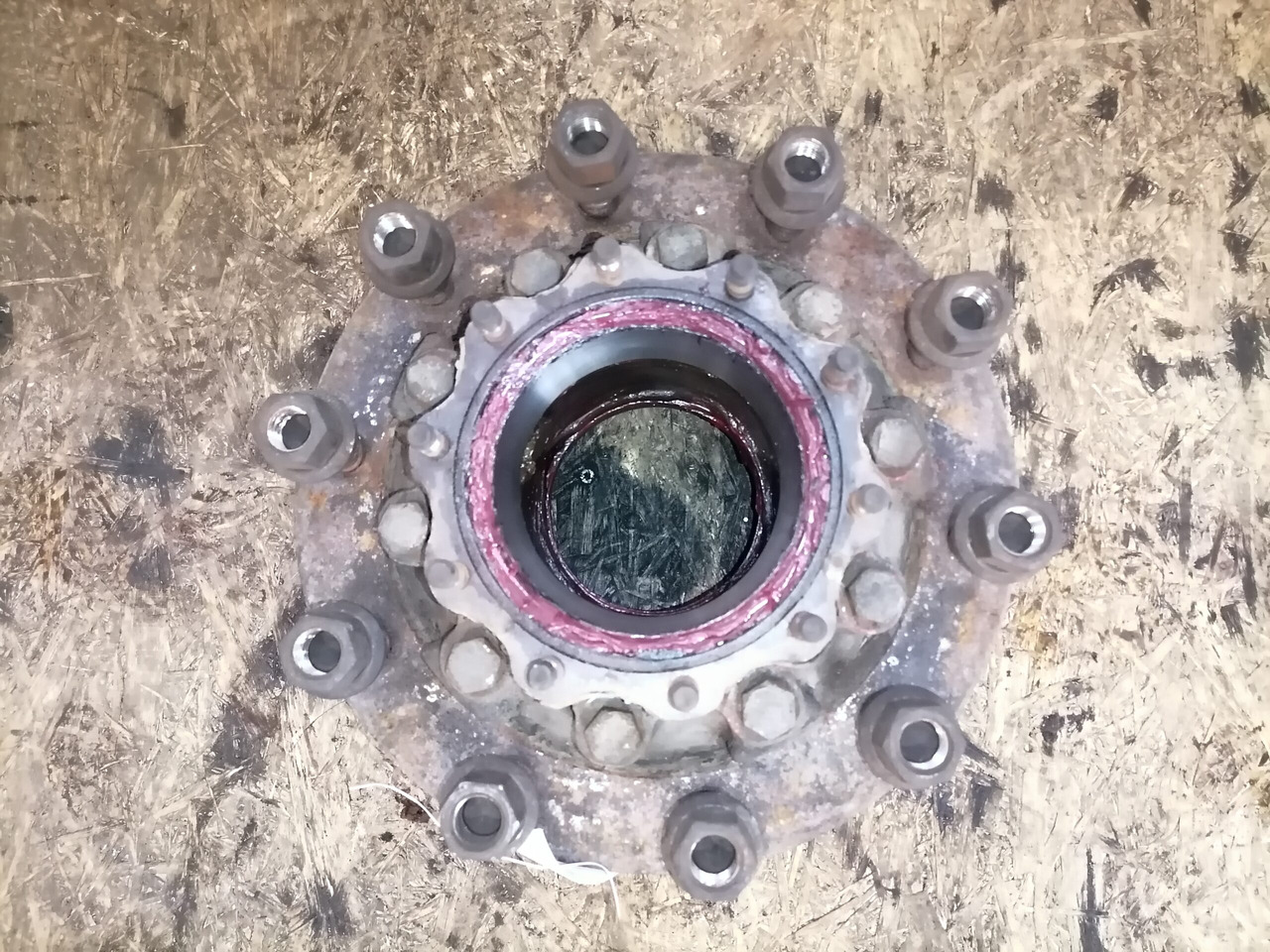 Scania Wheel hub 1382884 - Rumba - Kravas automašīna: foto 2 Scania Wheel hub 1382884 - Rumba - Kravas automašīna: foto 2